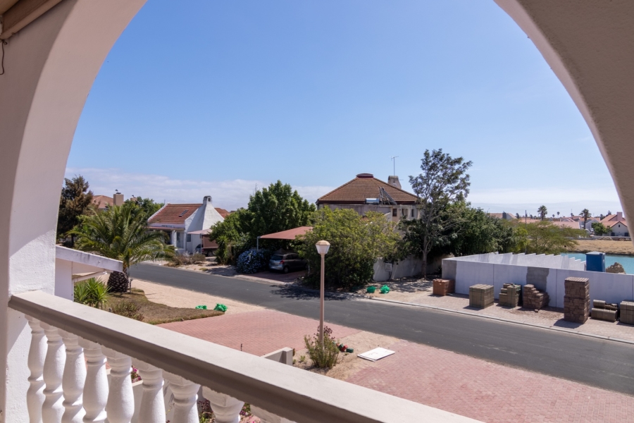 4 Bedroom Property for Sale in Velddrif Western Cape